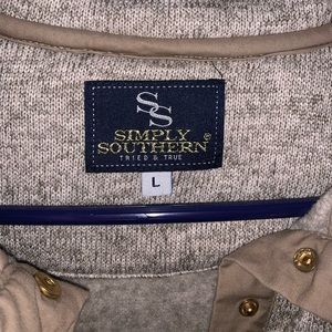 Women’s L Pullover